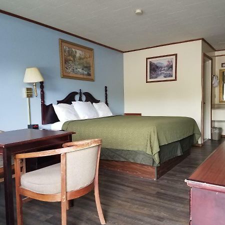 A Sapphire Inn Franklin Esterno foto