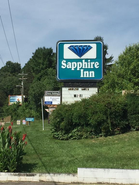 A Sapphire Inn Franklin Esterno foto